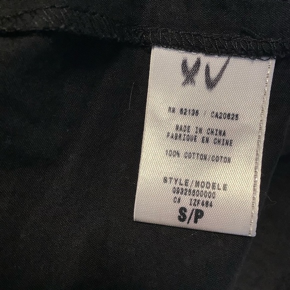 GUESS blouse with ruffle front. Size S - Picture 5 of 7